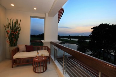 Summit Windmill Golf Residence
