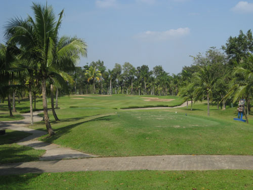 Victory Park Golf & Country Club in Nong Khai | Isaan Golf Course