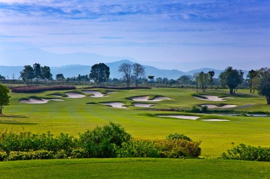 แรนโชชาญวีร์ รีสอร์ต แอนด์ คันทรี คลับ